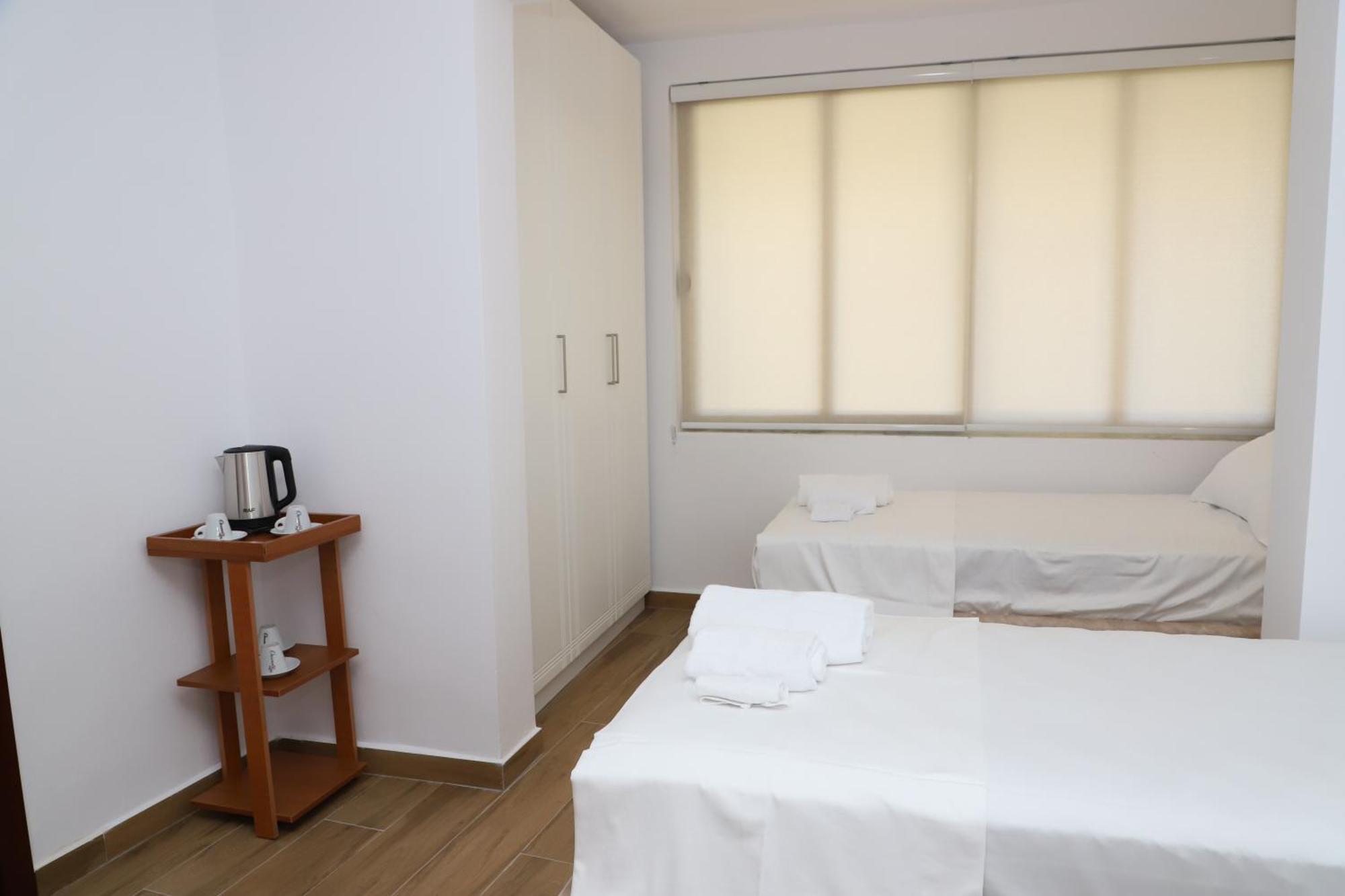 Guest House Esanbja Berat Eksteriør bilde