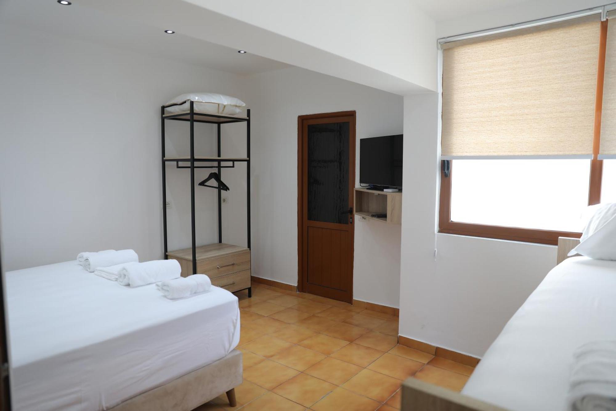 Guest House Esanbja Berat Eksteriør bilde